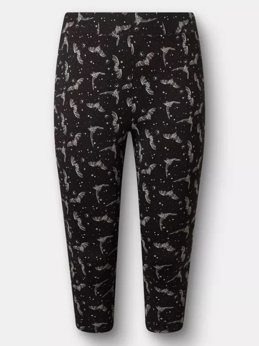 NWT Torrid Capri Pocket Legging 
Space Bats Black